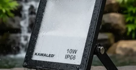 Đèn pha led 10W IP66 chống nước, hoạt động ổn định dưới mưa hoặc khu vực ẩm ướt ngoài trời