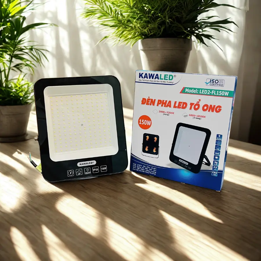 đèn LED 150W Kawaled và hộp sản phẩm