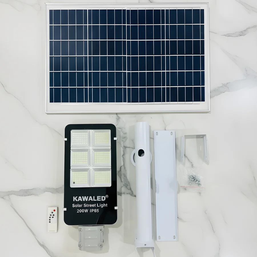 Full bộ trụ đèn năng lượng mặt trời 200W