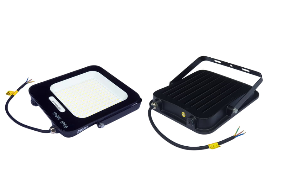 Cấu trúc đèn pha LED với gioăng chống nước và kính cường lực