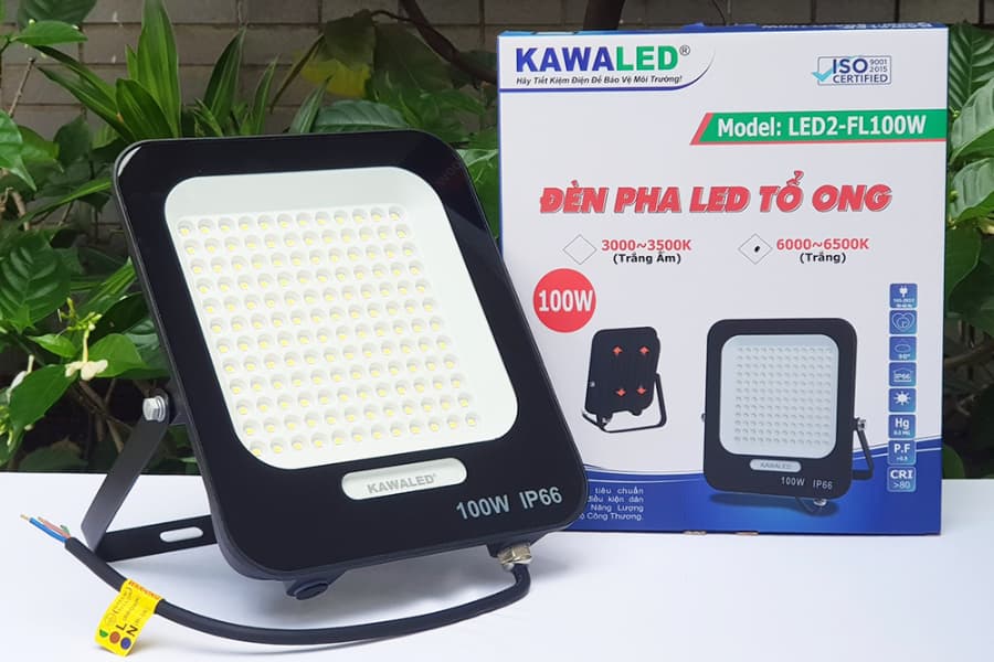 Đèn LED ngoài trời Kawaled công suất 100W, IP66, mẫu tổ ong
