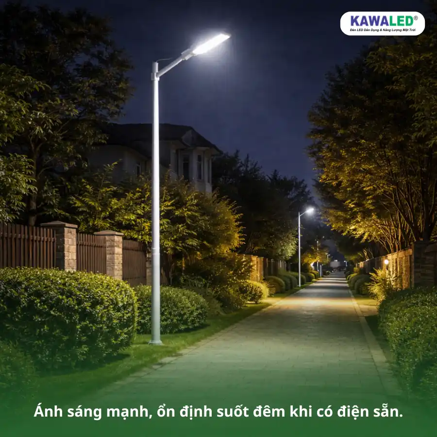 Đèn sân vườn ngoài trời 220V chiếu sáng mạnh và ổn định suốt đêm