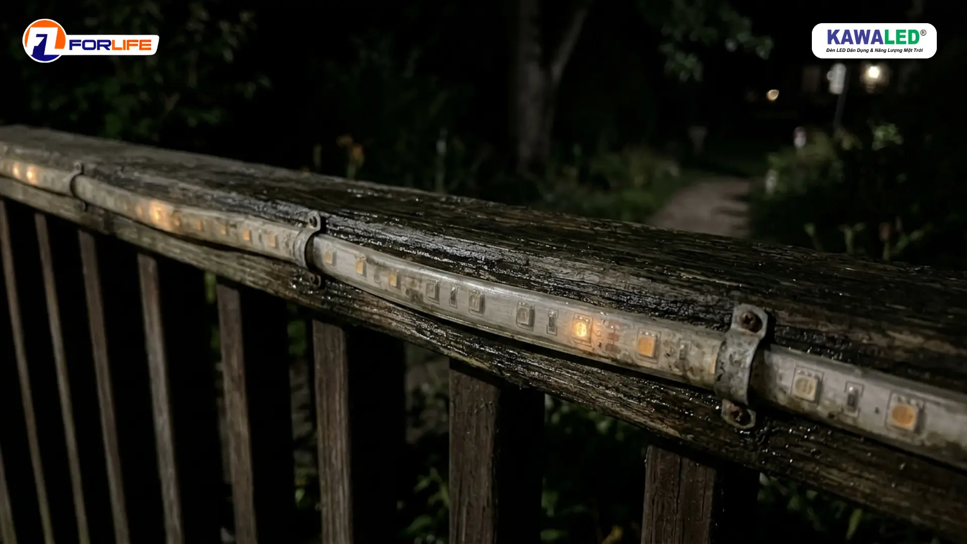 đèn led dây ngoài trời bị chập chờn và ánh sáng yếu
