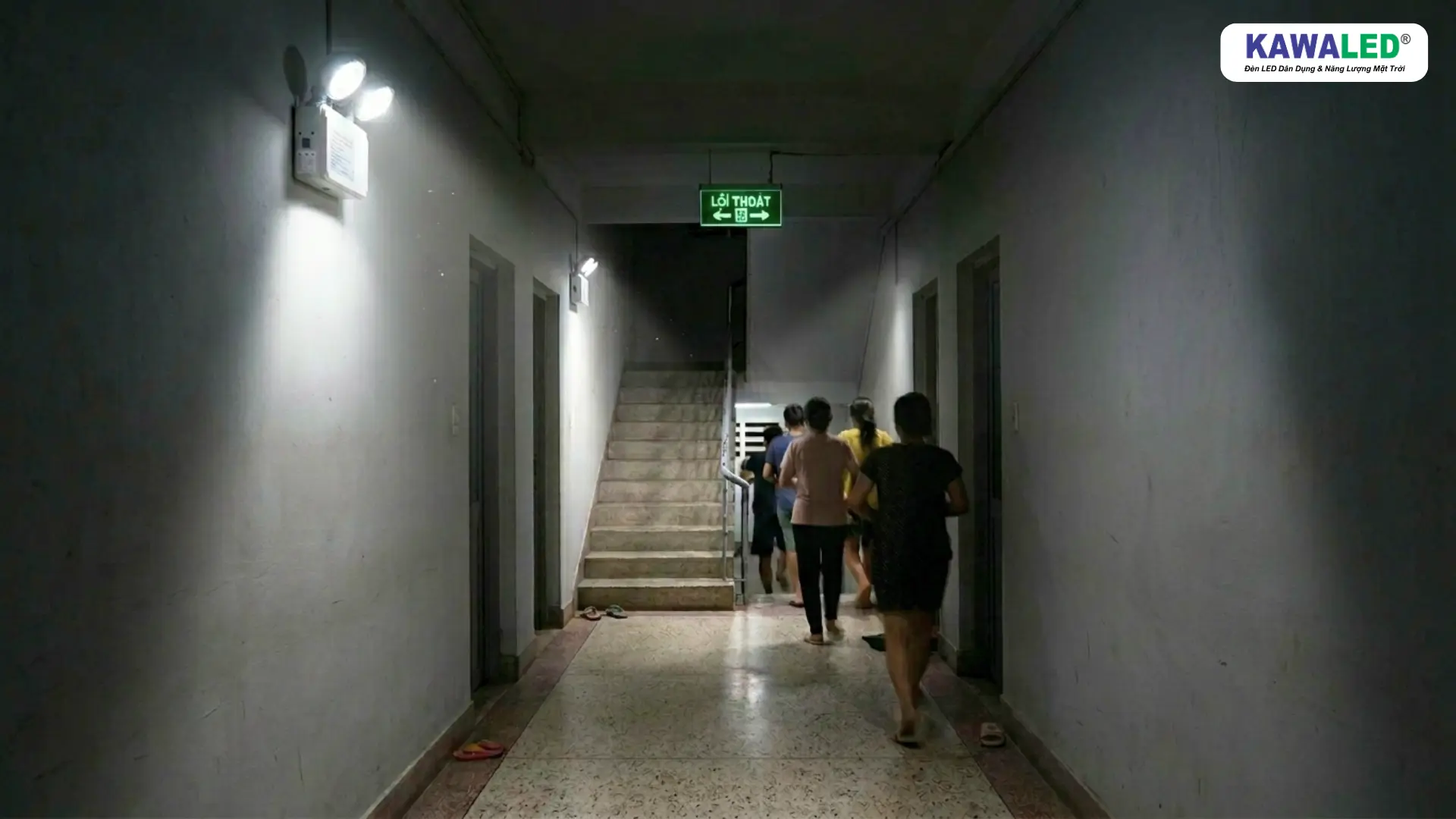 đèn khẩn cấp kết hợp đèn thoát hiểm exit