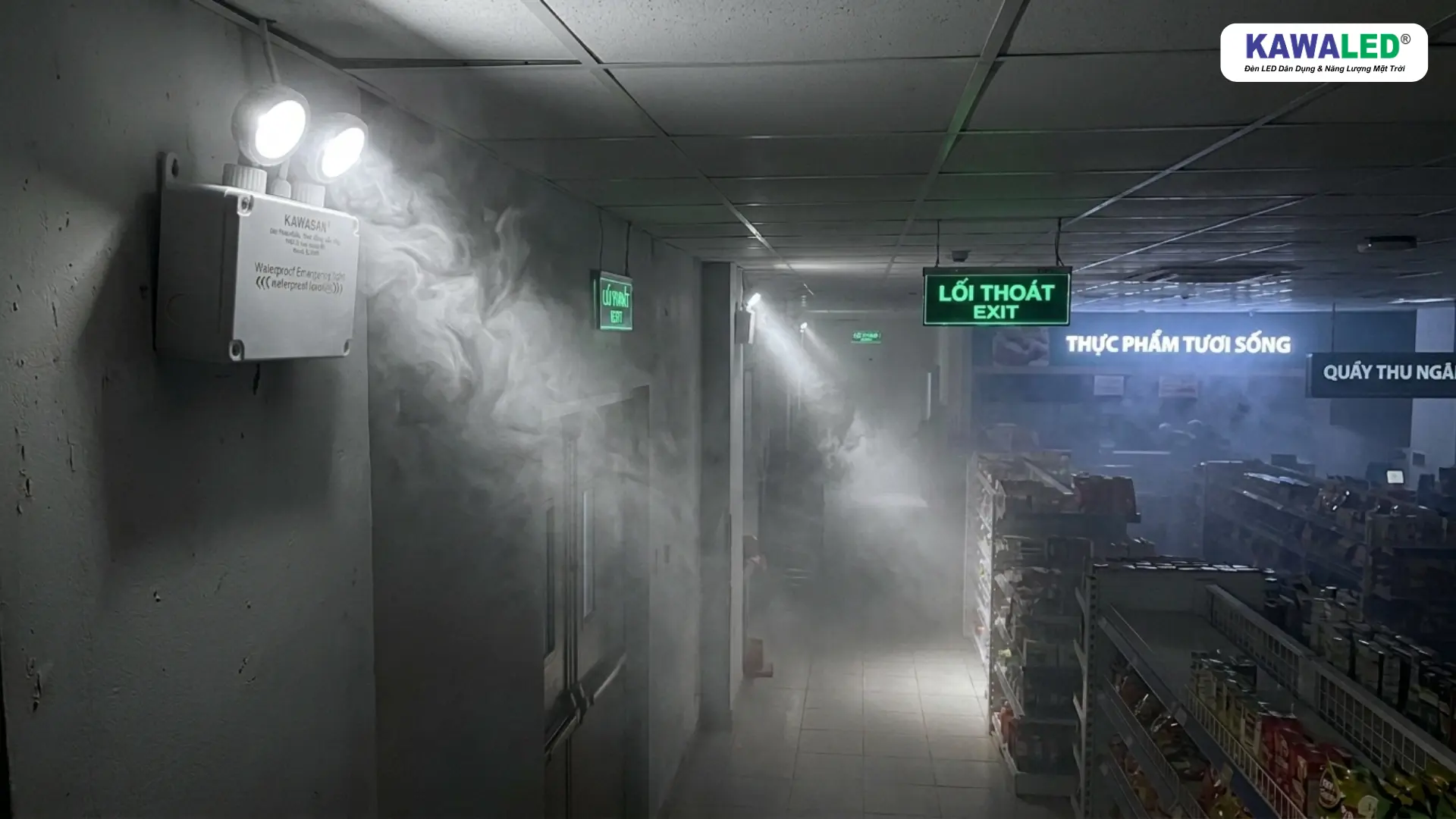 đèn sự cố khi có cháy khói trong siêu thị