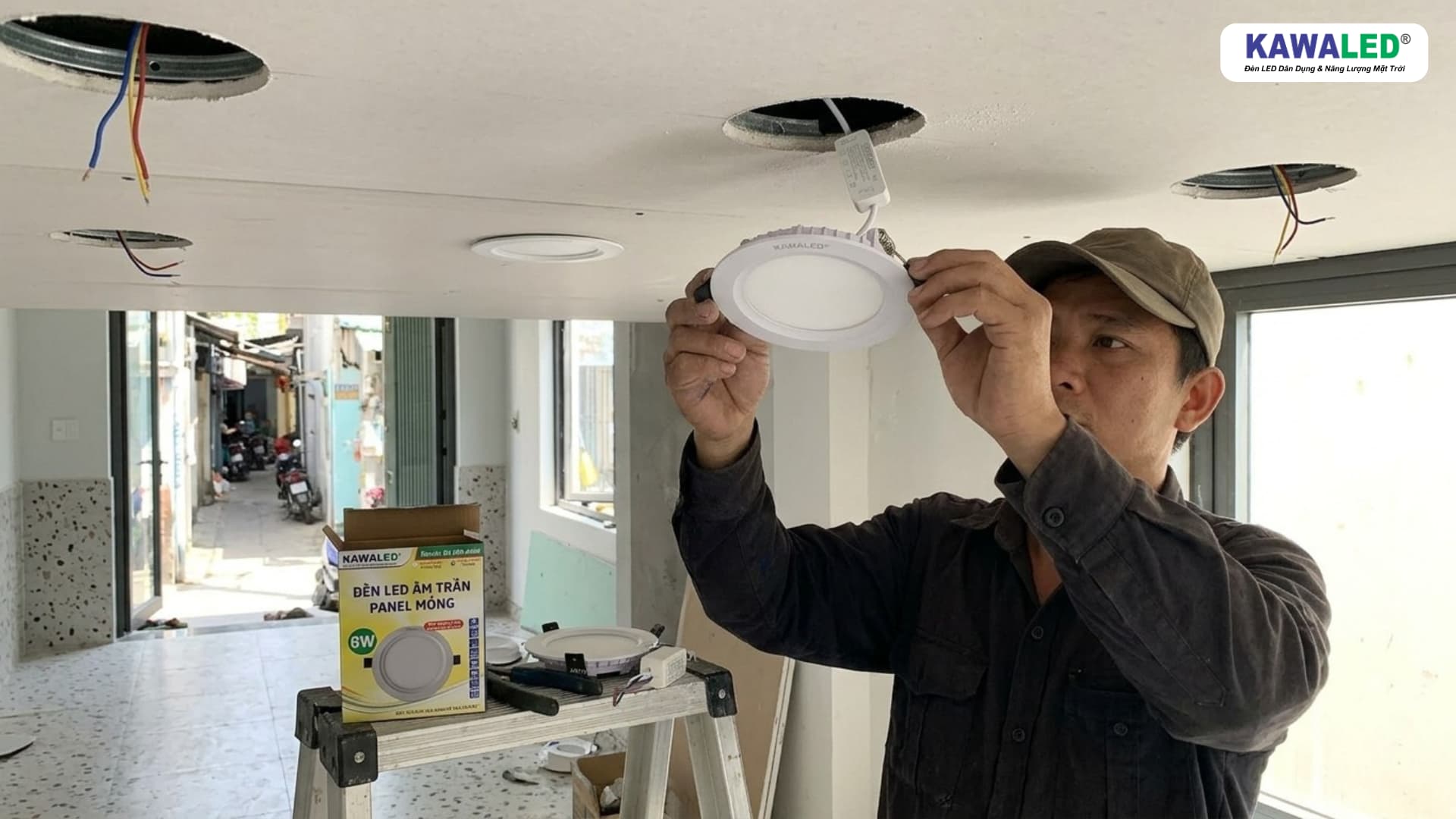 lắp đặt đèn âm trần thạch cao trong nhà phố tại Việt Nam