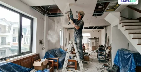 thi công đục trần nhà bụi bặm khi lắp đèn âm trần