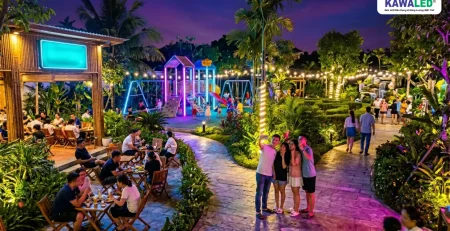 Khu vui chơi kết hợp quán café sân vườn sử dụng đèn led trang trí ngoài trời đổi màu RGB vào ban đêm