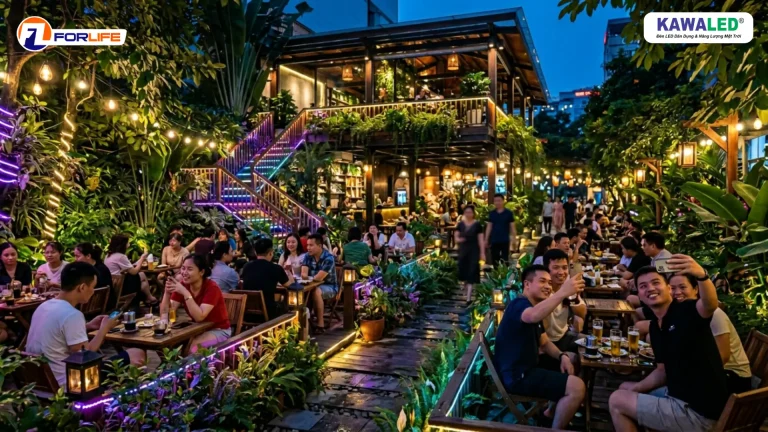Led dây RGB ngoài trời tạo điểm nhấn cho rooftop café hiện đại