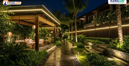 Không gian sân vườn thư giãn sử dụng đèn led dây đổi màu ánh sáng vàng ấm