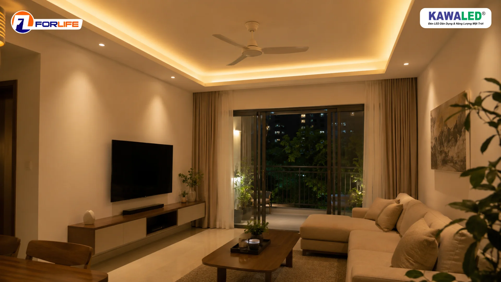 Đèn LED dây đơn sắc màu vàng ấm lắp trong khe trần thạch cao phòng kháchChú thích: Ánh sáng vàng hắt trần tạo cảm giác ấm cúng