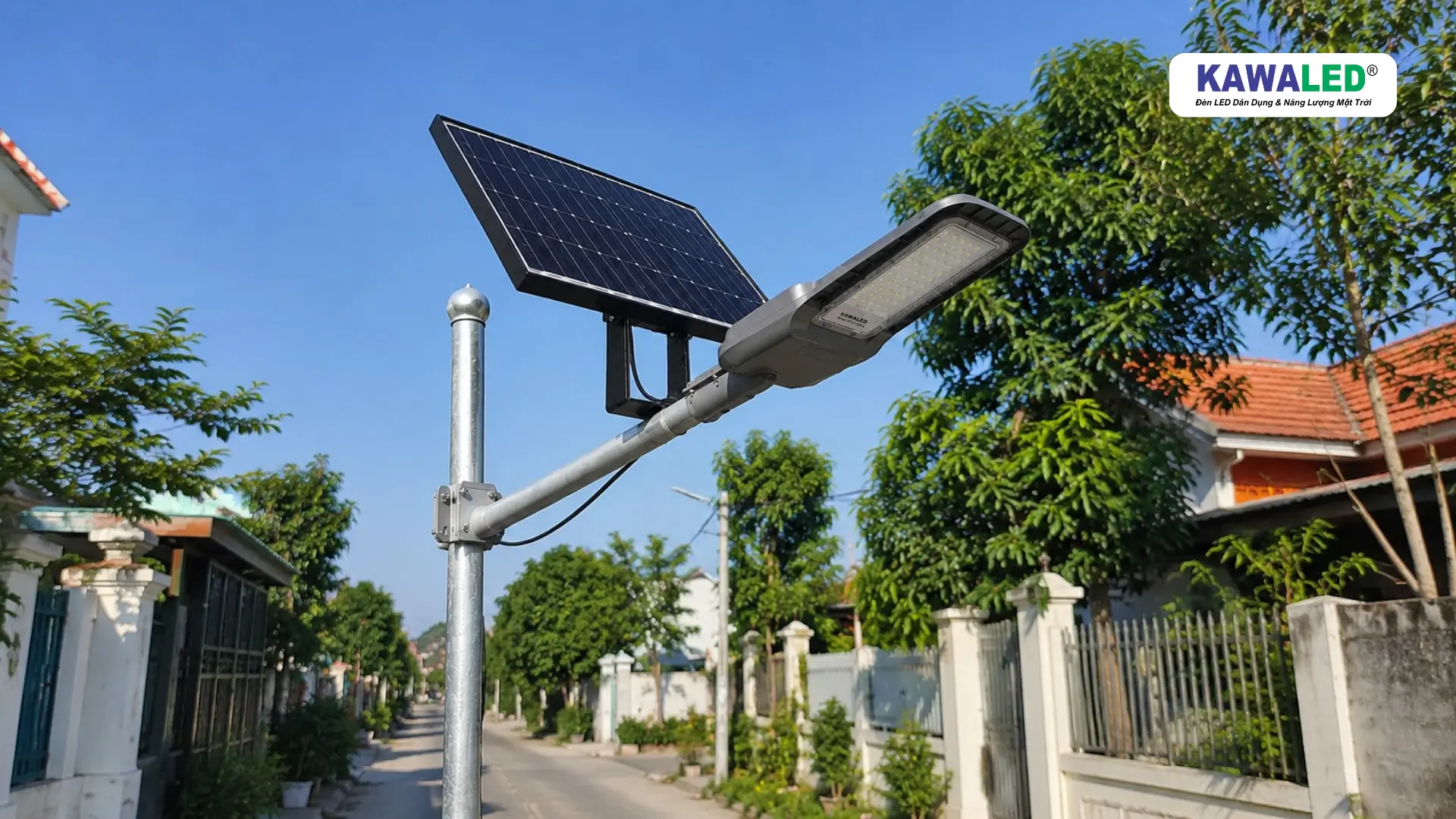 Đèn năng lượng mặt trời 200W KAWALED STL2 với tấm pin mặt trời rời 30W