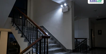 Đèn chiếu sáng khẩn cấp EL-268 lắp tại cầu thang bộ