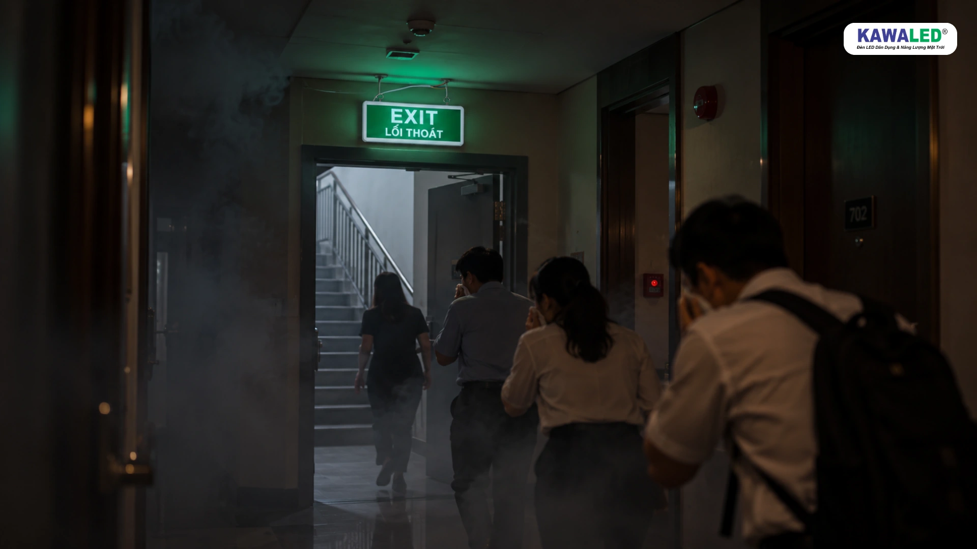 Đèn EXIT thoát hiểm hoạt động khi mất điện và có khói
