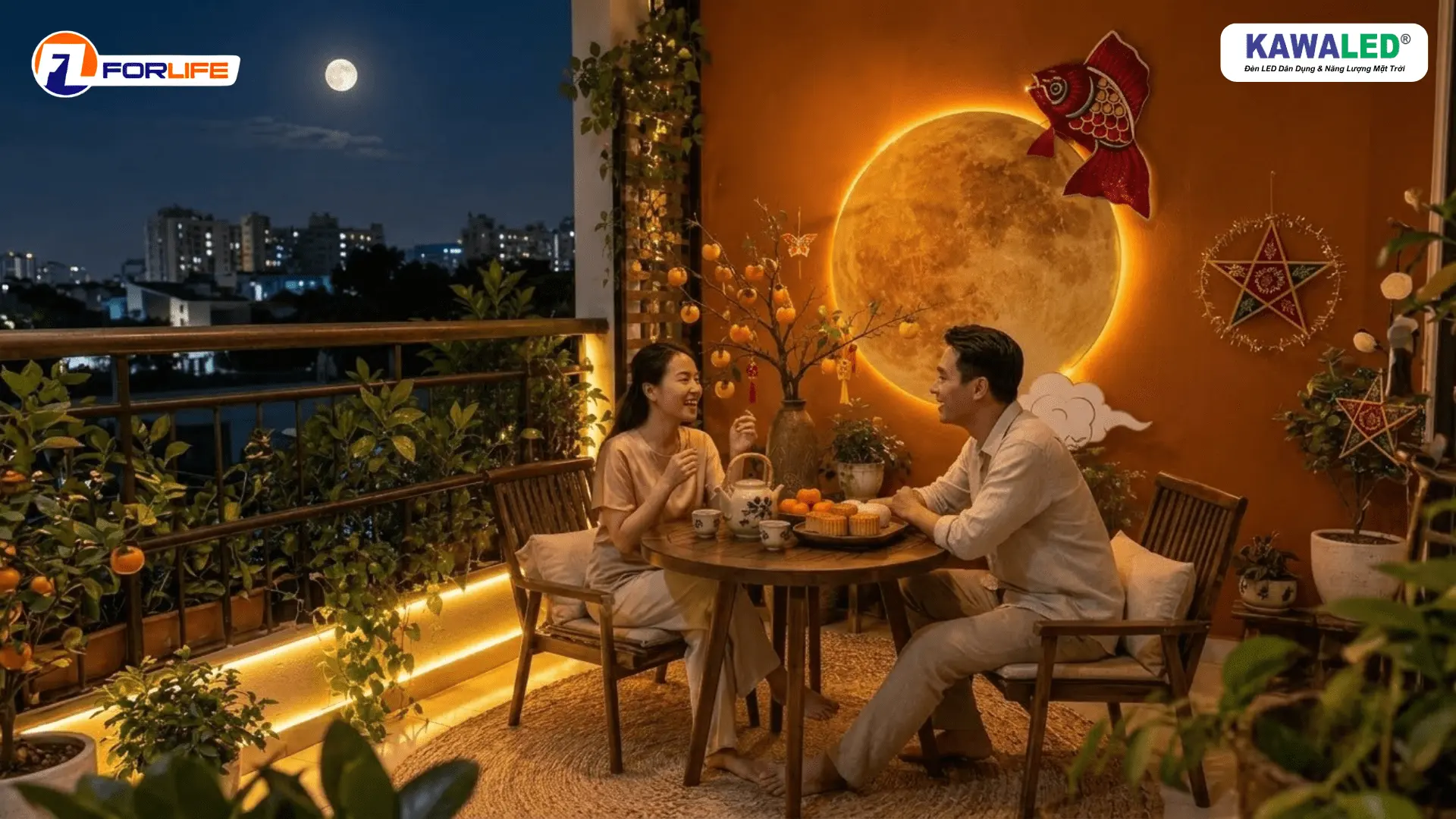 Trang trí ban công Trung Thu bằng đèn LED dây và bàn trà ngắm trăng