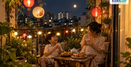 Trang trí Trung Thu tại nhà ở ban công nhỏ với mẹ và bé bên bàn trà